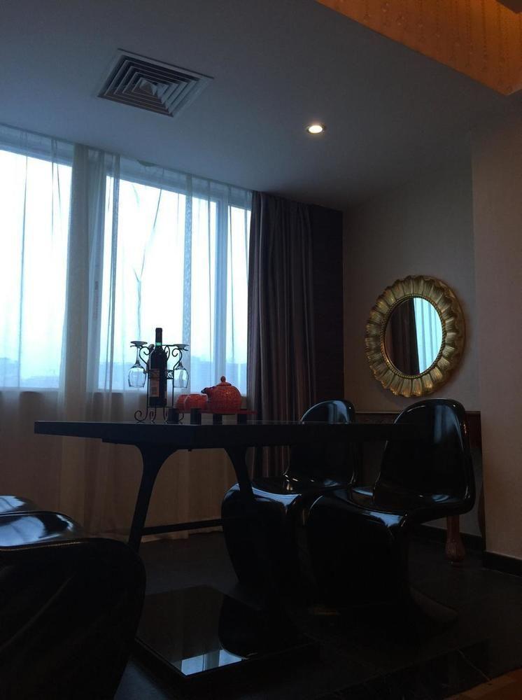 Huangma Holiday Hotel Haikou  Exterior foto